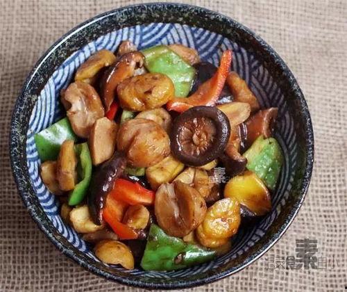 黑鸡炖板栗瓜可以吃吗视频,家常美味，营养滋补的炖菜分享