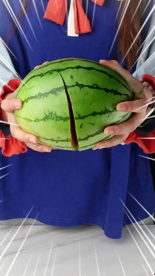 今日吃瓜按摩,轻松解压，享受生活的小确幸