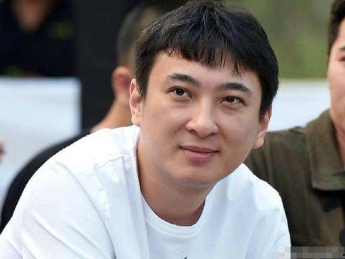 娱乐圈吃瓜导演是谁啊,幕后真相大曝光