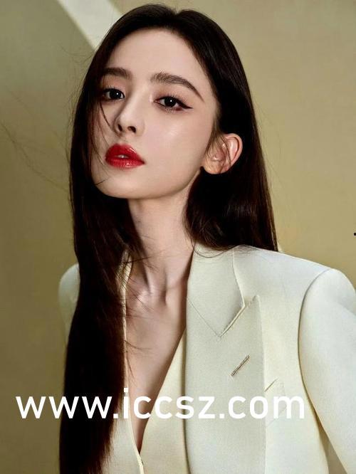 杨颖吃瓜爆料图片,娱乐圈幕后真相大揭秘