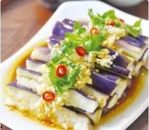黑茄瓜的皮能吃吗怎么吃,美味与营养的双重享受