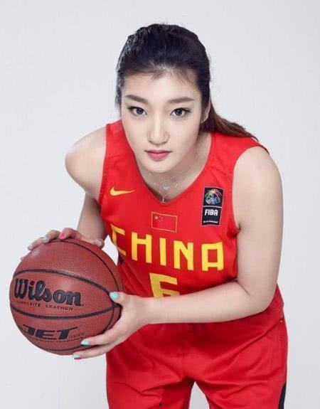 篮球女明星网红,球场风采与网络魅力并存的璀璨之星