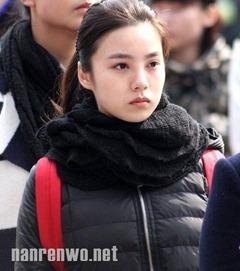 酷似明星网红的人,她与明星的惊人相似，走红网络成为新一代偶像