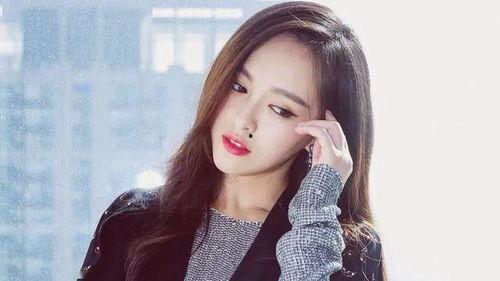 明星网红抱女生