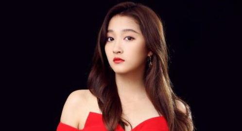 大默默明星网红